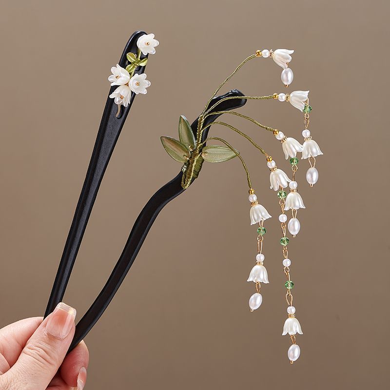 دبوس شعر خشبي بتصميم زهرة زنبق - مراجعة Hanbok Hair Pin وسعره